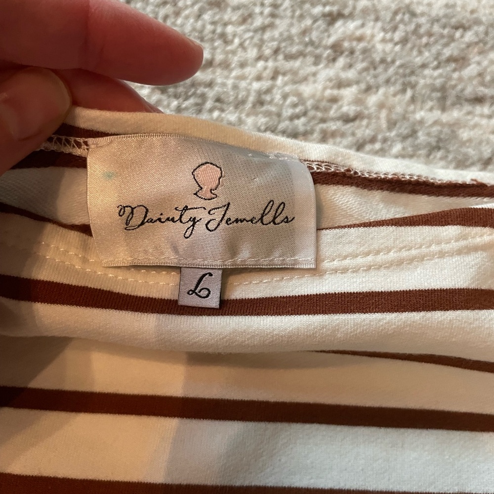 Dainty Jewells Striped Tops - Picture 3 of 3
